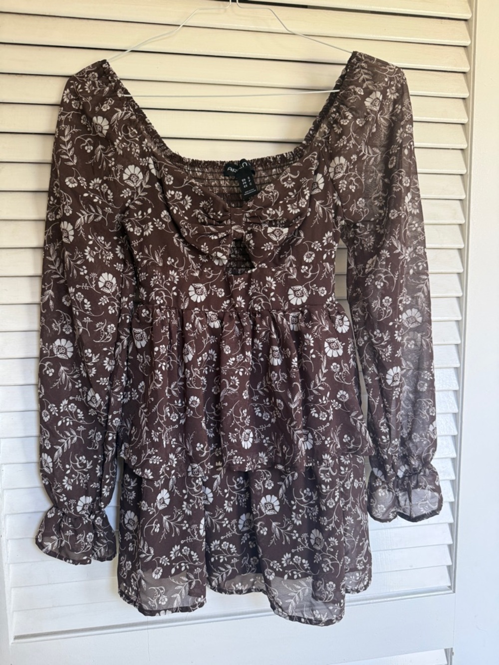 NWOT! Arden B Brown and White Floral Bow Front Keyhole Mini Dress- Small
